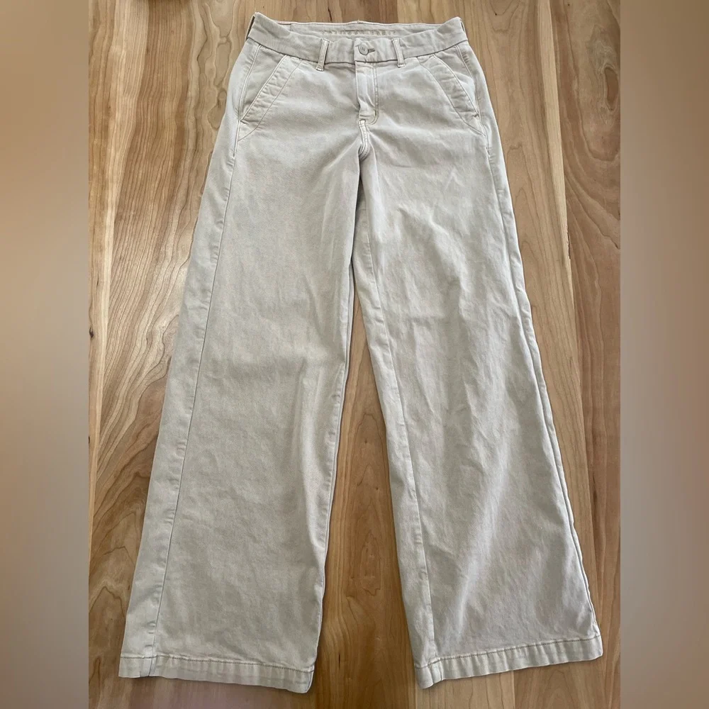 American Eagle Pants Wide Leg Pants Khaki Button Size 2 Stretch Fabric - Picture 1 of 6
